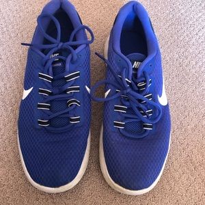 Mens nike running shoe